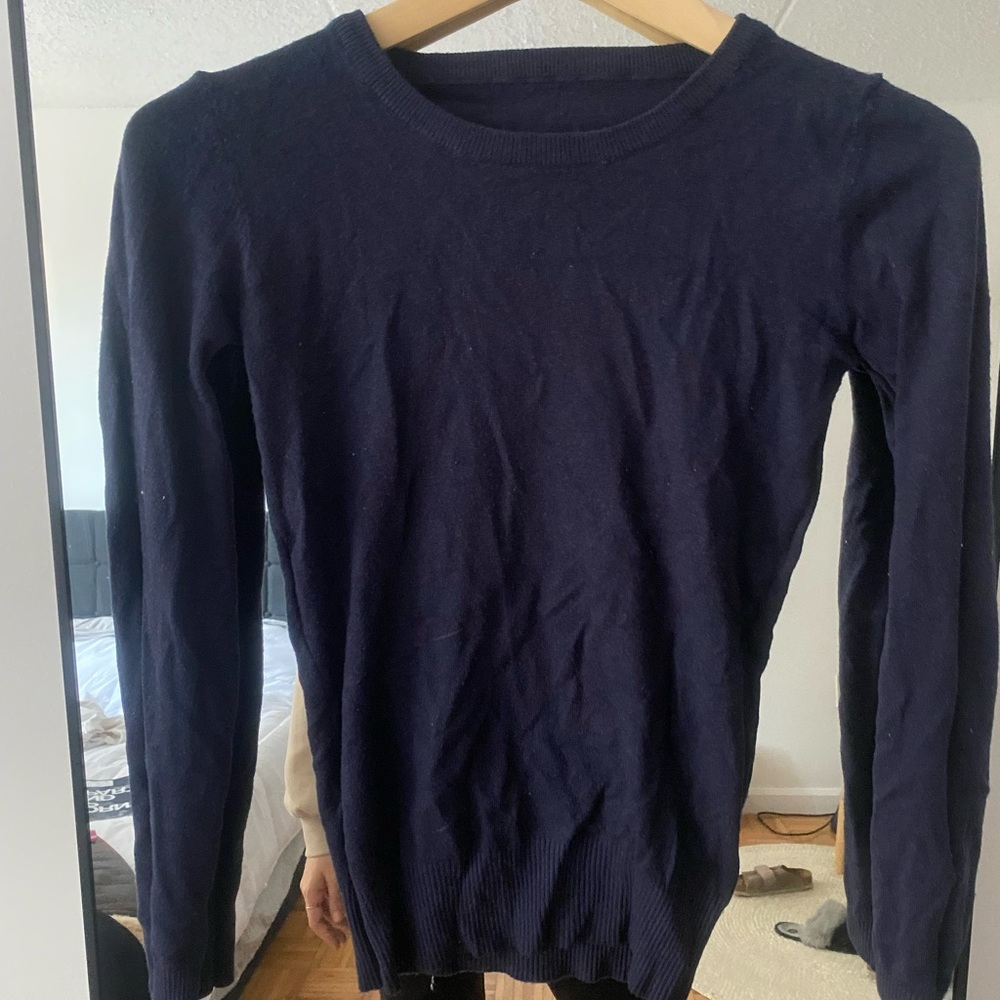 Blue sweater from Italy (navy)